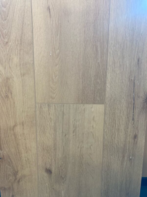 PVC vinyl vloer met SPC kernplaat in eiken houtlook